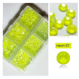   Set de strasuri de cristal 1680 in 6 dimensiuni - Galben neon -