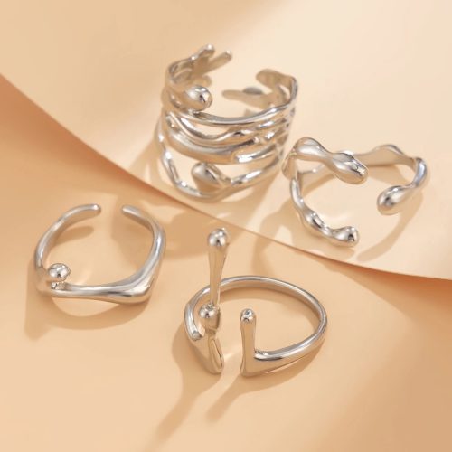 Set de 4 inele de modă – în culoare argintie