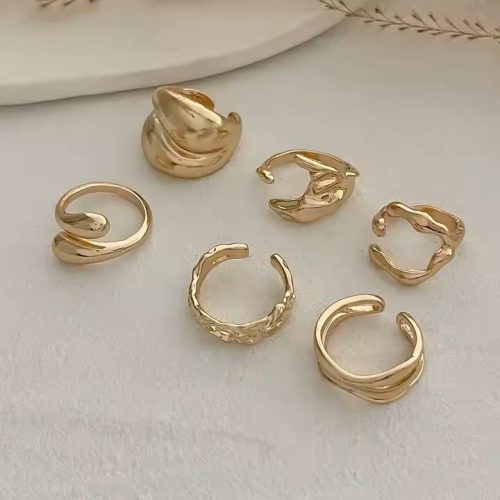 Set de 6 inele de modă – în culoare aurie
