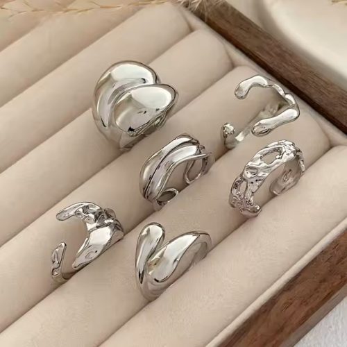 Set de 6 inele de modă – în culoare argintie
